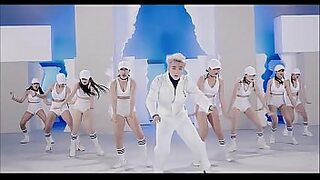 Clip con gai di ve sinh